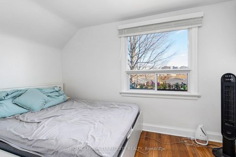 Photo 17 at 64 Pelmo Crescent, Pelmo Park W4, Toronto
