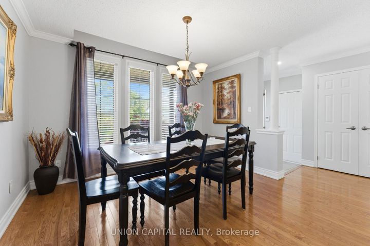 Photo 2 at 1473 Greenvalley Trail, Taunton, Oshawa