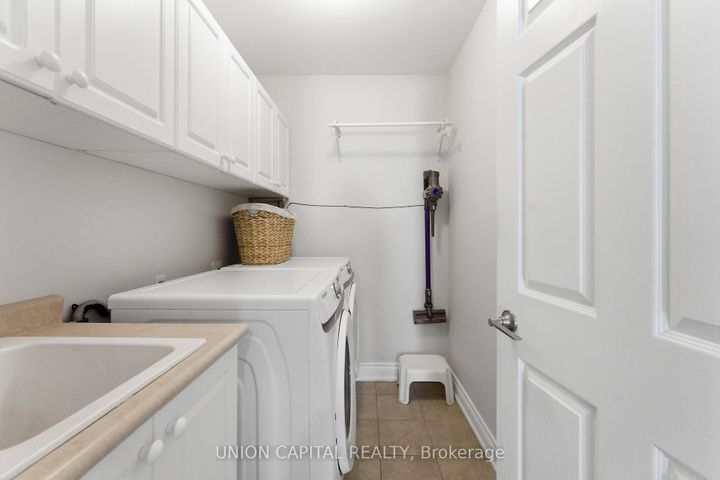 Photo 18 at 1473 Greenvalley Trail, Taunton, Oshawa