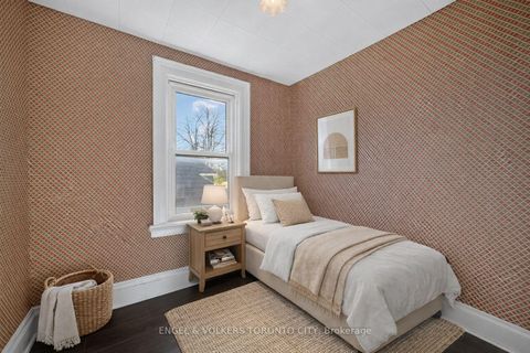 Photo 22 at 52 Parkside Drive, Queen's Park, Barrie