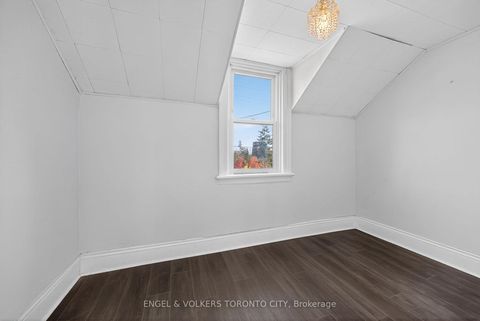 Photo 26 at 52 Parkside Drive, Queen's Park, Barrie