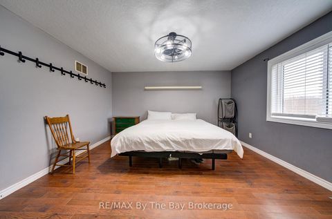 Photo 8 at 229 Atkinson Street, Stayner, Clearview