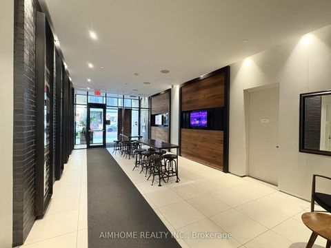 Photo 2 at 621 - 783 Bathurst Street, University, Toronto