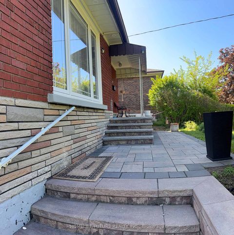 Photo 12 at 36 Kim Court, Kennedy Park, Toronto