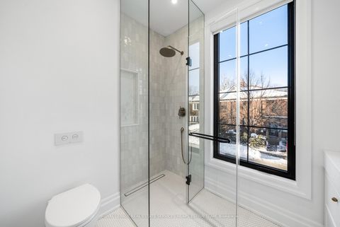 Photo 18 at 23 Lippincott Street, Chinatown, Toronto