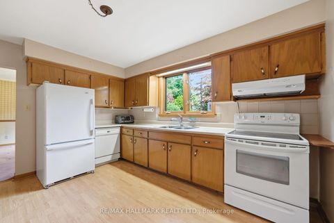 Photo 13 at 5 Bethune Boulevard, Guildwood, Toronto