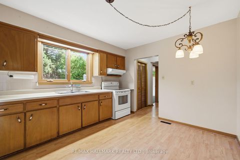 Photo 14 at 5 Bethune Boulevard, Guildwood, Toronto