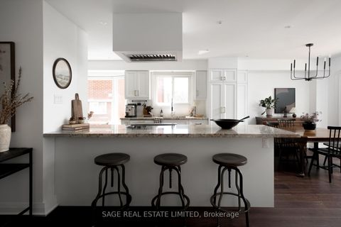 Photo 6 at 34 Tambrook Drive, L'Amoreaux, Toronto