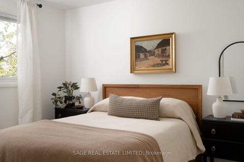 Photo 17 at 34 Tambrook Drive, L'Amoreaux, Toronto