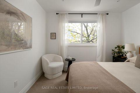 Photo 18 at 34 Tambrook Drive, L'Amoreaux, Toronto