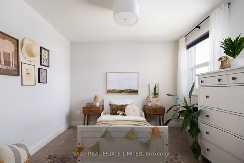 Photo 23 at 34 Tambrook Drive, L'Amoreaux, Toronto