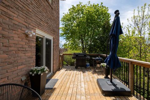 Photo 35 at 34 Tambrook Drive, L'Amoreaux, Toronto