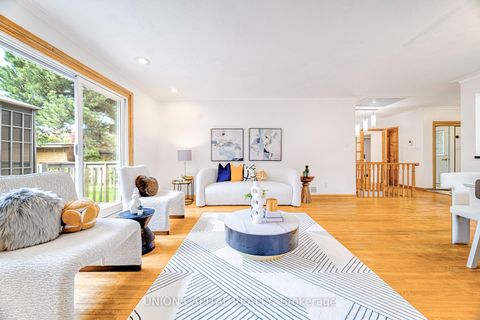 Photo 15 at 483 Huntingwood Drive, Sullivan, Toronto
