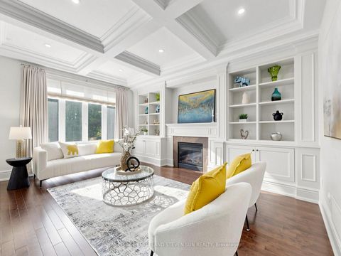 Photo 8 at 443 Paradelle Drive, Oak Ridges Lake Wilcox, Richmond Hill