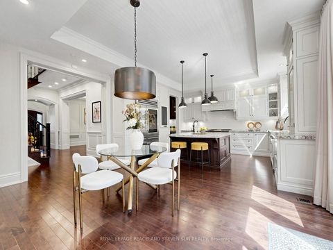 Photo 9 at 443 Paradelle Drive, Oak Ridges Lake Wilcox, Richmond Hill