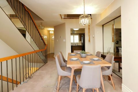 Photo 8 at 18 - 442 Perth Avenue, Junction, Toronto
