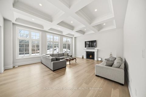 Photo 3 at 16 Gianvito Crescent, King City, King