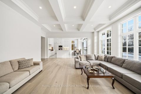 Photo 12 at 16 Gianvito Crescent, King City, King