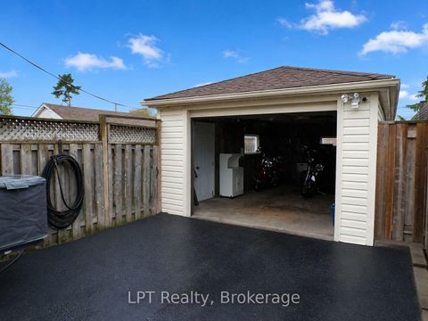 Photo 16 at 256 Farewell Street, Donevan, Oshawa