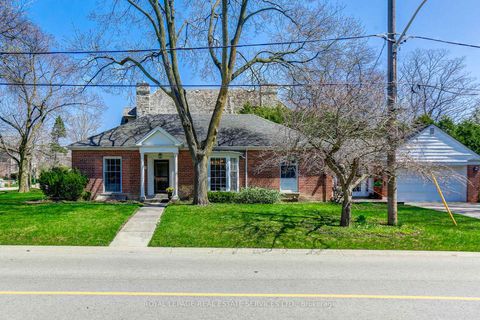 Photo 1 at 44 Highland Crescent, York Mills, Toronto