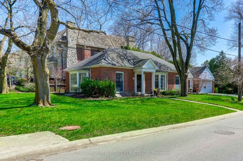 Photo 2 at 44 Highland Crescent, York Mills, Toronto