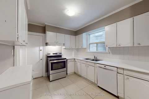 Photo 5 at 89 Oriole Parkway, St. Clair, Toronto