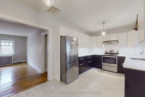 Photo 18 at 89 Oriole Parkway, St. Clair, Toronto