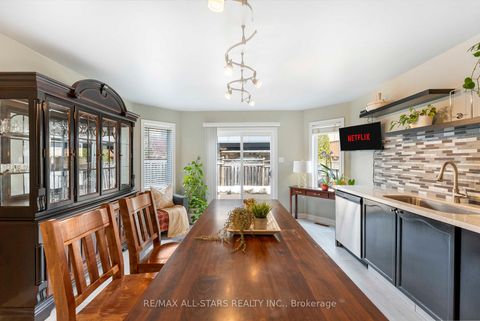 Photo 8 at 18 Reddenhurst Crescent, Keswick South, Georgina