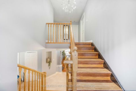 Photo 12 at 18 Reddenhurst Crescent, Keswick South, Georgina