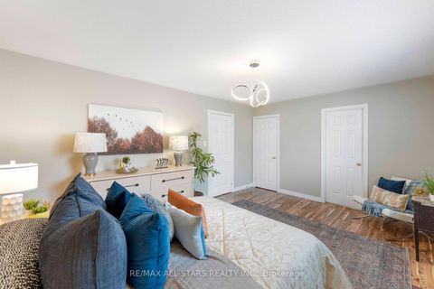 Photo 15 at 18 Reddenhurst Crescent, Keswick South, Georgina