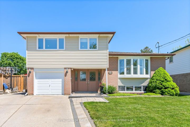 Photo 1 at 26 Marilyn Crescent, Georgetown, Halton Hills