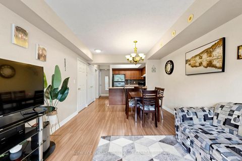 Photo 4 at 2012 - 3035 Finch Avenue W, Humbermede, Toronto