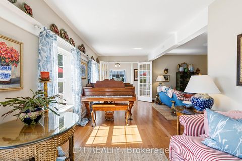 Photo 11 at 145 Lake Drive North Drive, Keswick North, Georgina