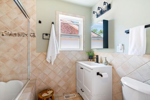 Photo 10 at 43 Sharpe Street, Cliffside, Toronto