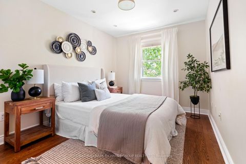 Photo 12 at 43 Sharpe Street, Cliffside, Toronto