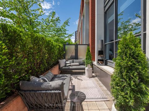 Photo 1 at 130 St David Street, Regent Park, Toronto