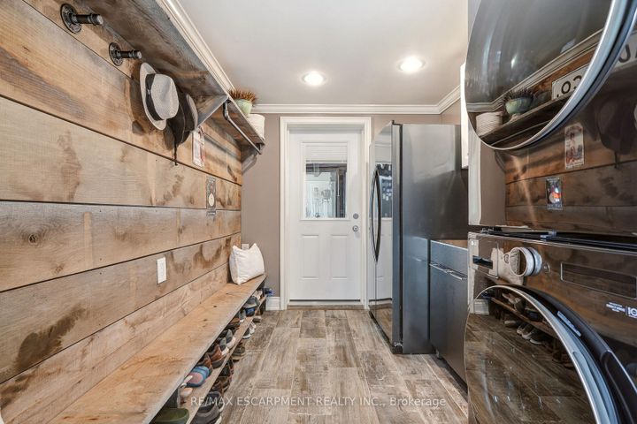 Photo 23 at 600 Deborah Crescent, LaSalle, Burlington