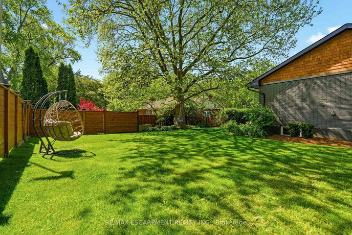 Photo 29 at 600 Deborah Crescent, LaSalle, Burlington