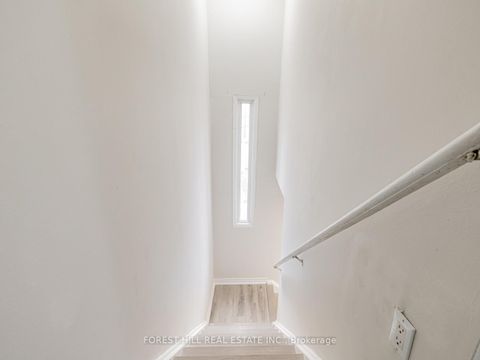 Photo 8 at 25 - 16 Rexdale Boulevard, Kipling, Toronto