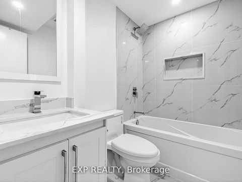 Photo 31 at 125 Green Bush Crescent, Yorkhill, Vaughan