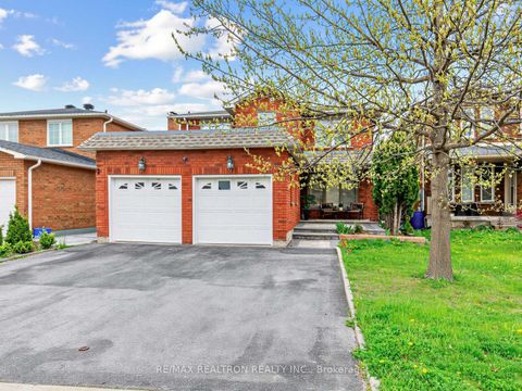 Photo 1 at 128 Embassy Drive, East Woodbridge, Vaughan