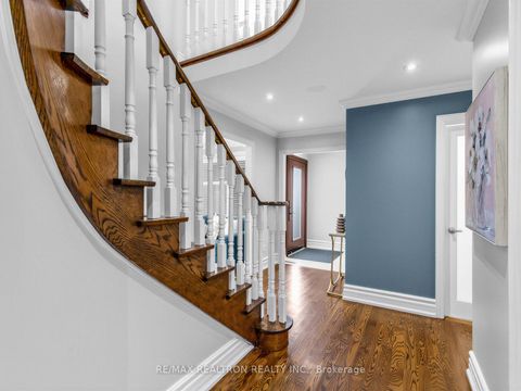 Photo 3 at 128 Embassy Drive, East Woodbridge, Vaughan