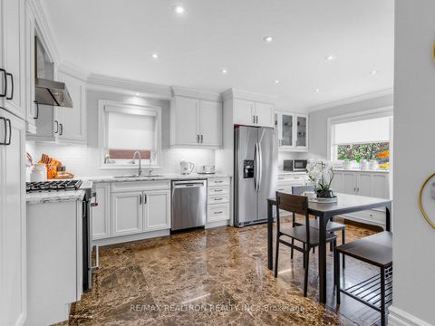 Photo 12 at 128 Embassy Drive, East Woodbridge, Vaughan