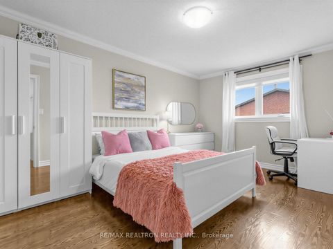 Photo 21 at 128 Embassy Drive, East Woodbridge, Vaughan