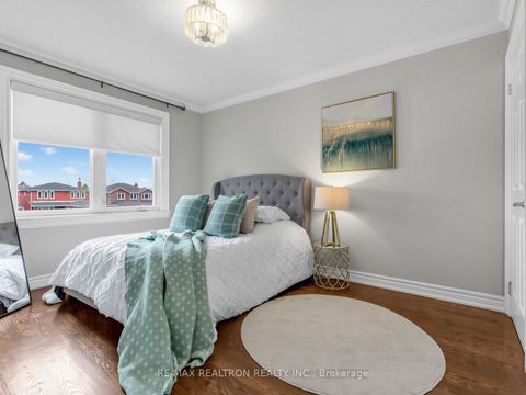 Photo 22 at 128 Embassy Drive, East Woodbridge, Vaughan