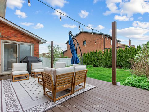 Photo 34 at 128 Embassy Drive, East Woodbridge, Vaughan
