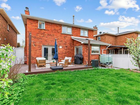 Photo 35 at 128 Embassy Drive, East Woodbridge, Vaughan