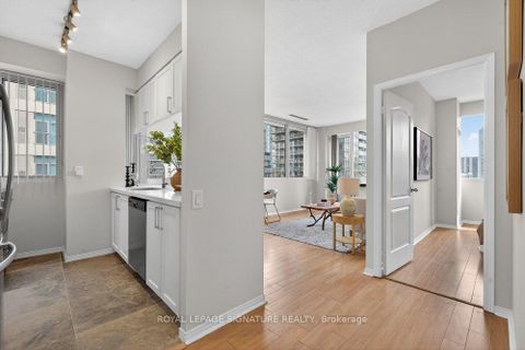 Photo 9 at 707 - 555 Yonge Street, Yonge Corridor, Toronto