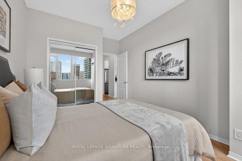 Photo 11 at 707 - 555 Yonge Street, Yonge Corridor, Toronto