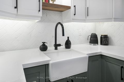 Photo 2 at 727 - 85 East Liberty Street, Niagara, Toronto